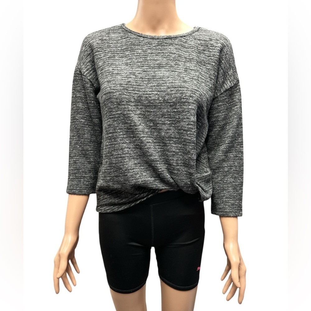 Urbanology - EC - Twist Front 3/4 Sleeve Sweater